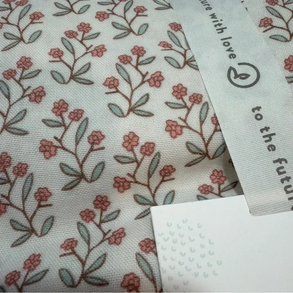 Swaddle Baby Blanket Little Planet by Carter's Muslin Swaddle - Floral - 2pk NEW - Picture 3 of 5